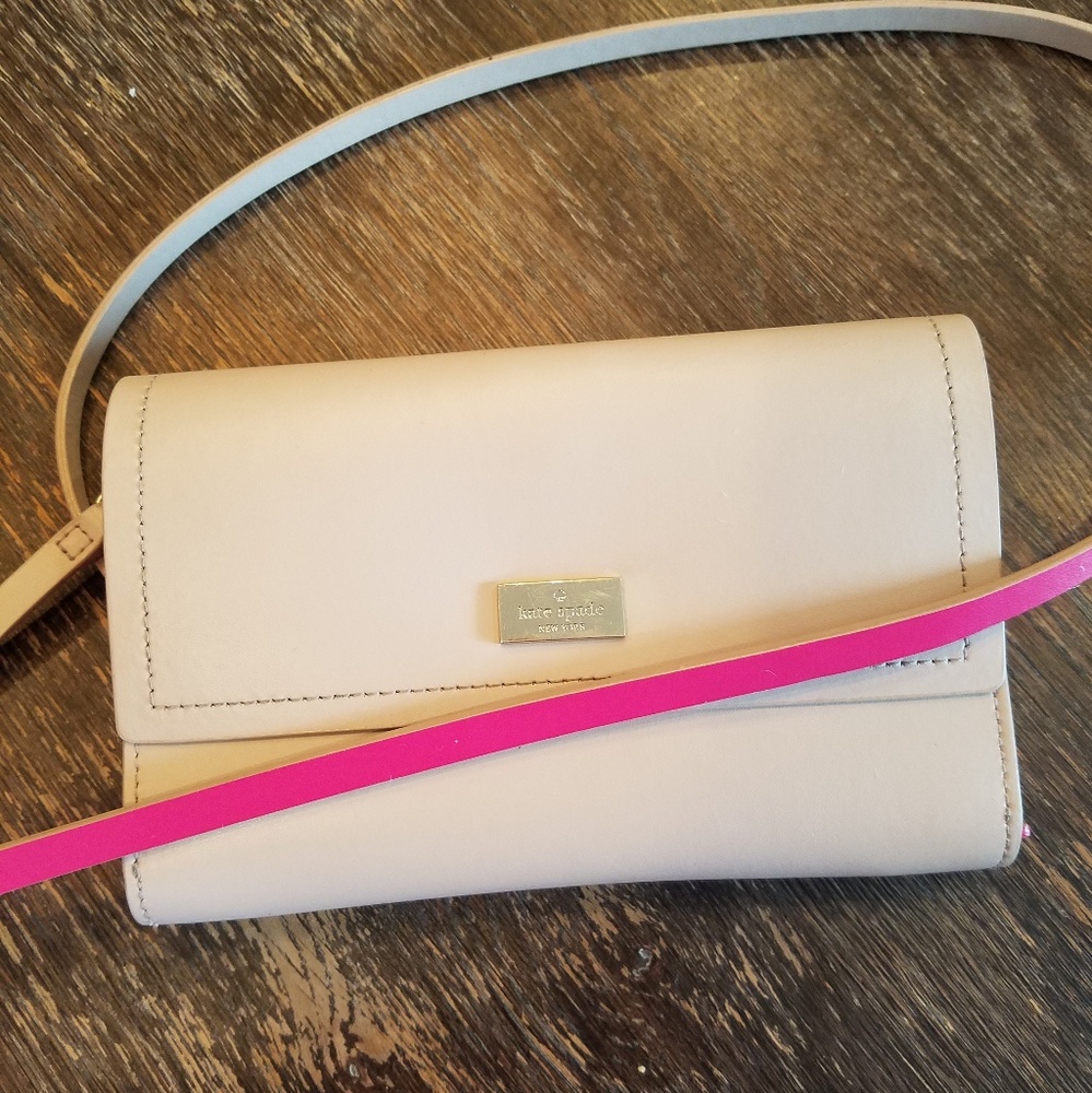 Kate Spade Purse - Picture 5 of 5